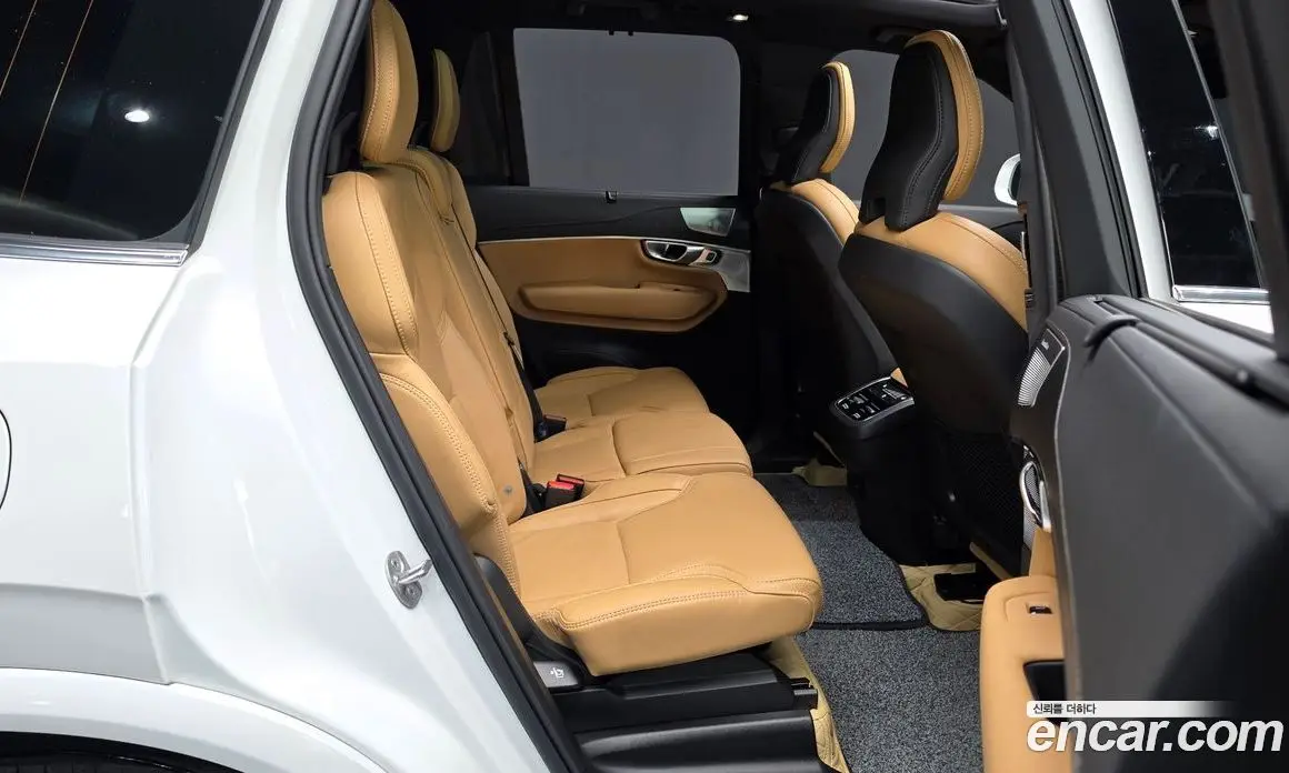 Volvo XC90 2024 2.0 АКПП, фото 16