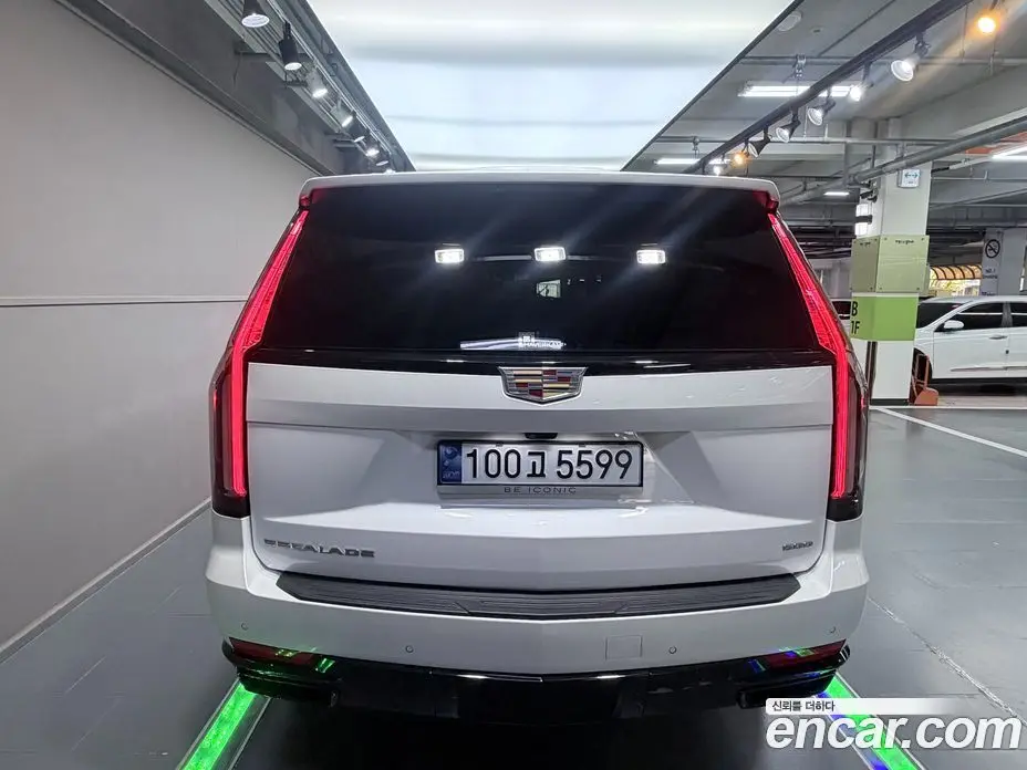 Cadillac Escalade 2023 6.2 АКПП, фото 4