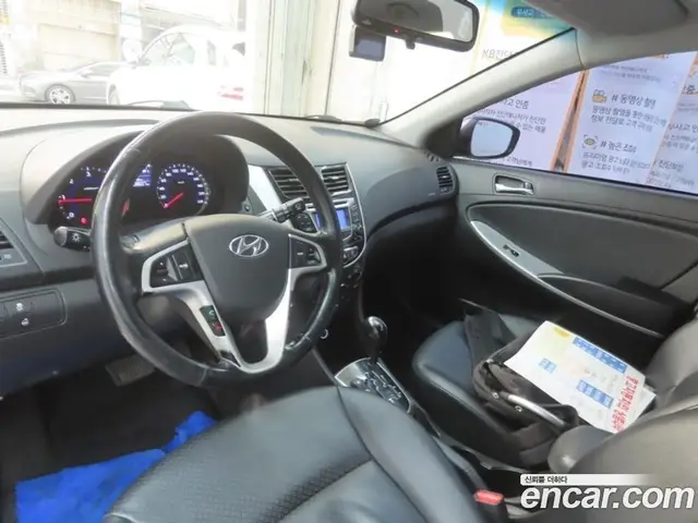 Hyundai Accent 2013 1.6 АКПП, миниатюра 12