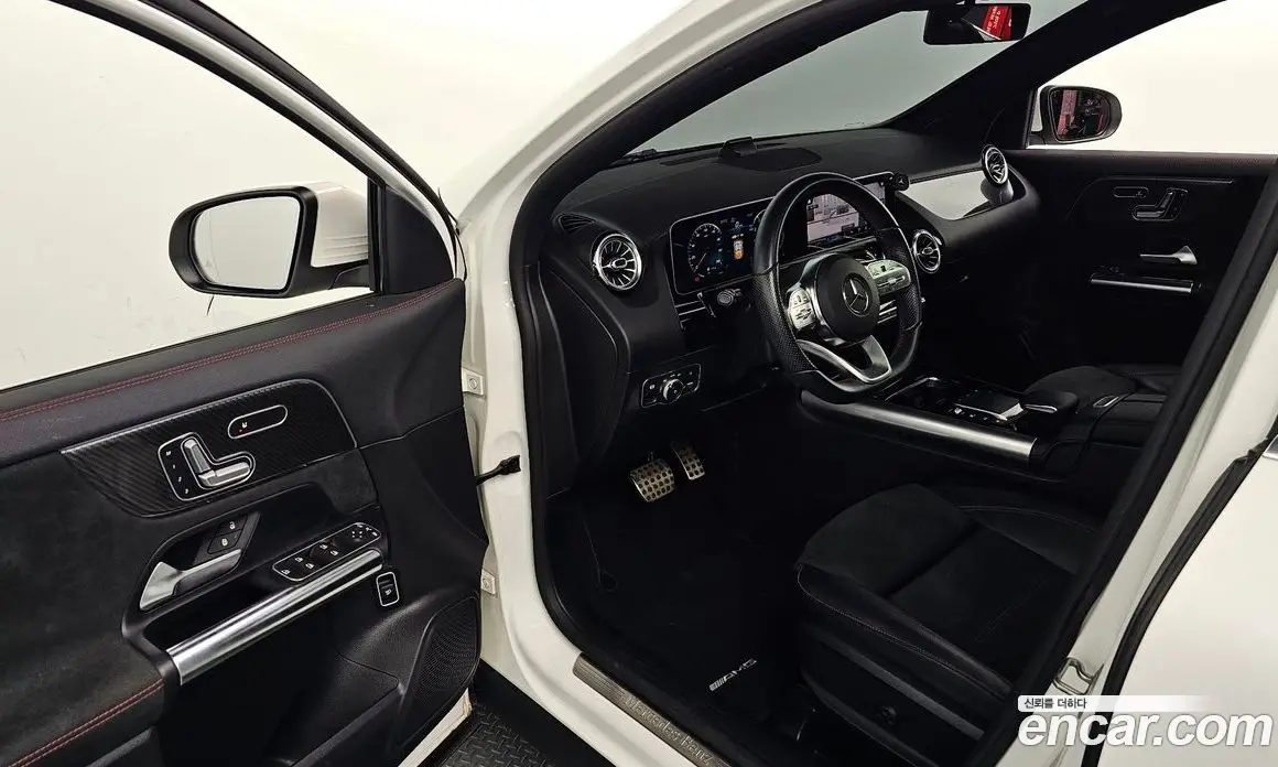 Mercedes-Benz GLA-Class 2020 2.0 АКПП, фото 10