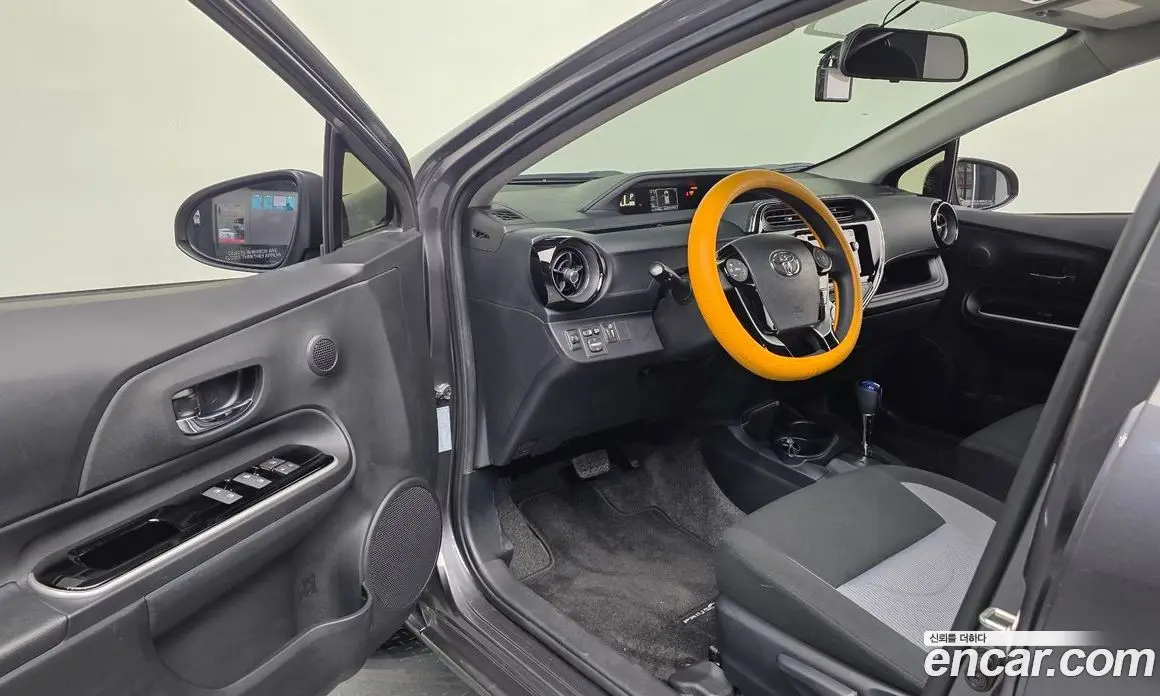 Toyota Prius 2018 1.5 АКПП, фото 13