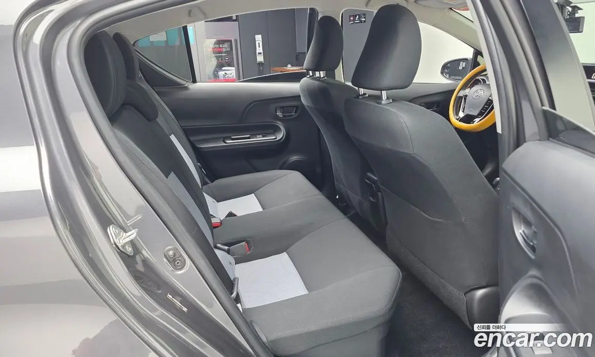 Toyota Prius 2018 1.5 АКПП, фото 16