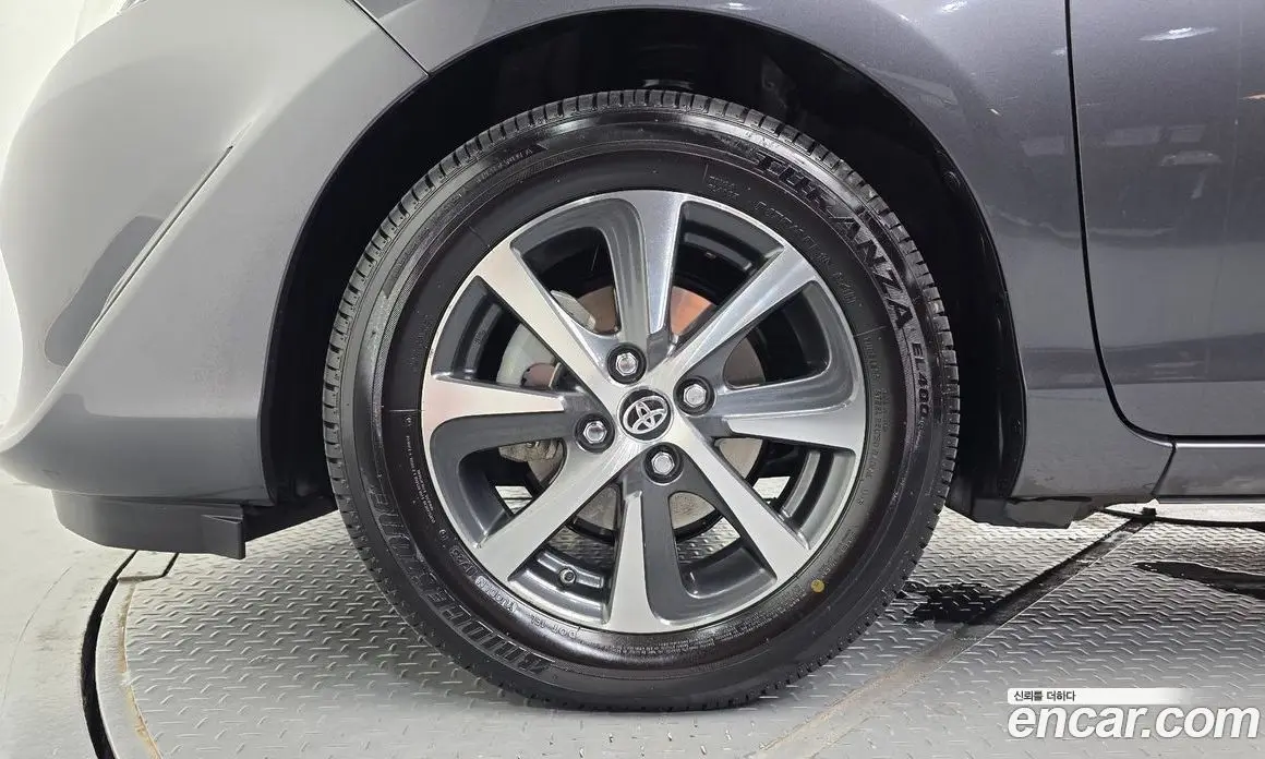 Toyota Prius 2018 1.5 АКПП, фото 5