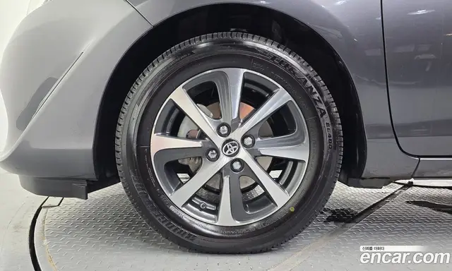 Toyota Prius 2018 1.5 АКПП, миниатюра 5
