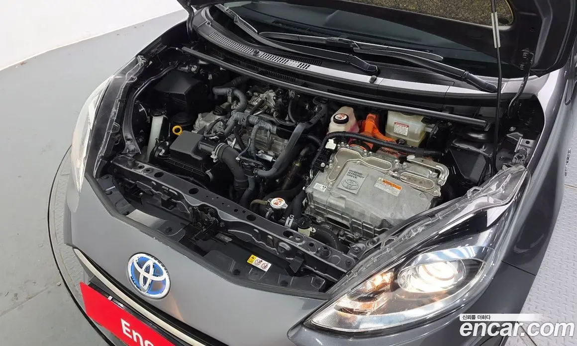 Toyota Prius 2018 1.5 АКПП, фото 6