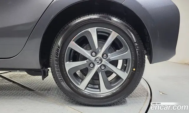 Toyota Prius 2018 1.5 АКПП, миниатюра 7