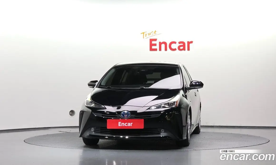 Toyota Prius 2021 1.8 АКПП, фото 3