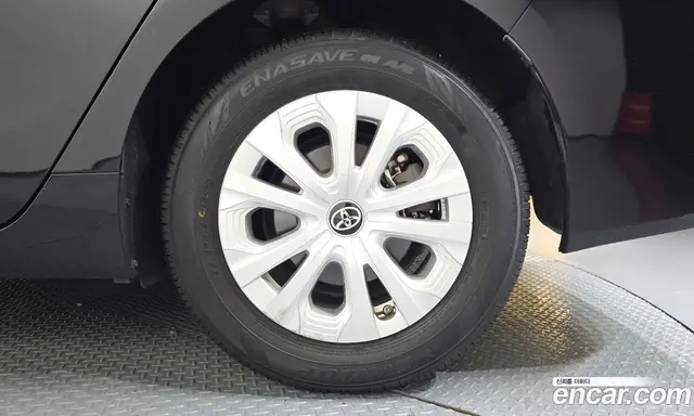 Toyota Prius 2021 1.8 АКПП, миниатюра 7