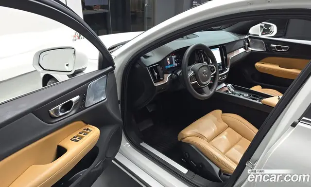 Volvo S60 2023 2.0 АКПП, миниатюра 12