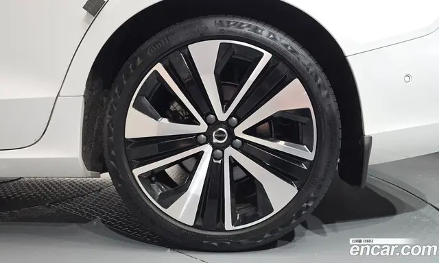 Volvo S60 2023 2.0 АКПП, миниатюра 6