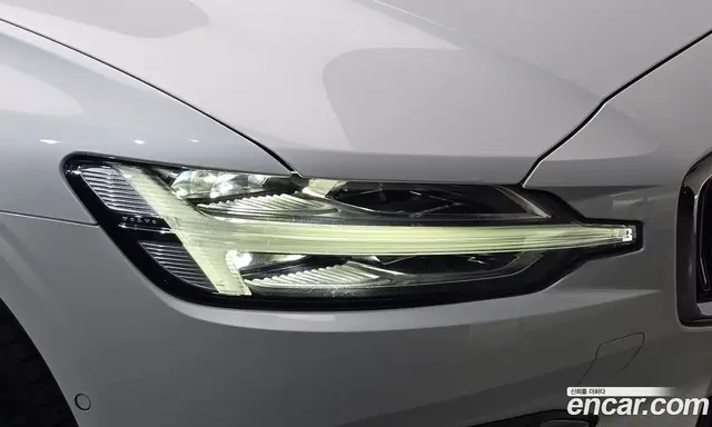 Volvo S60 2023 2.0 АКПП, миниатюра 7