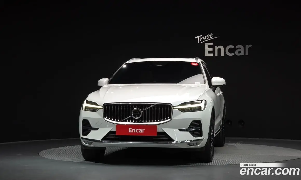 Volvo XC60 2024 2.0 АКПП, фото 3