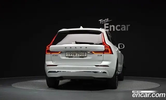 Volvo XC60 2024 2.0 АКПП, миниатюра 4