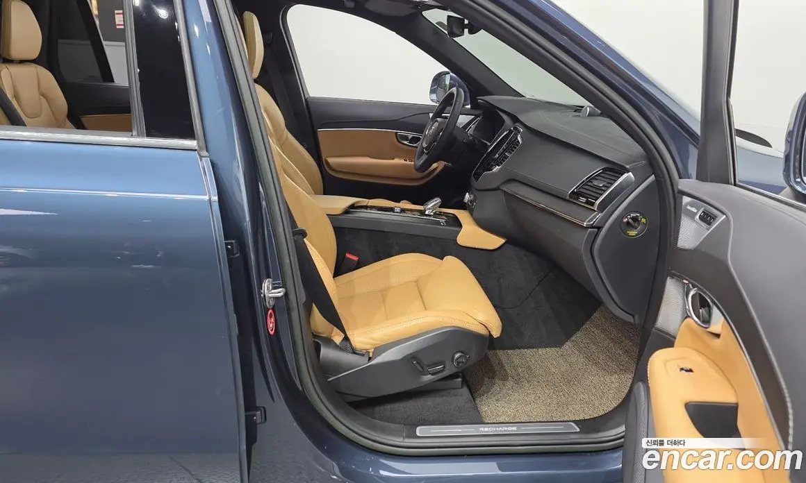 Volvo XC90 2023 2.0 АКПП, фото 17