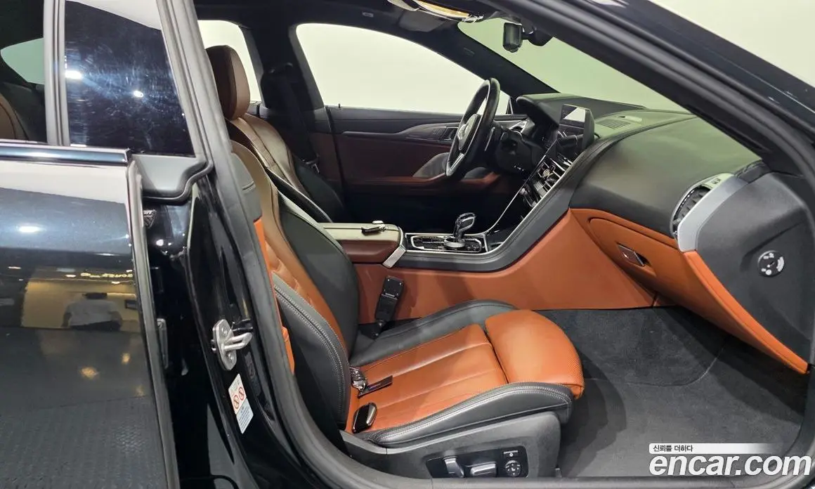 BMW 8 серия 2022 4.4 АКПП, фото 17