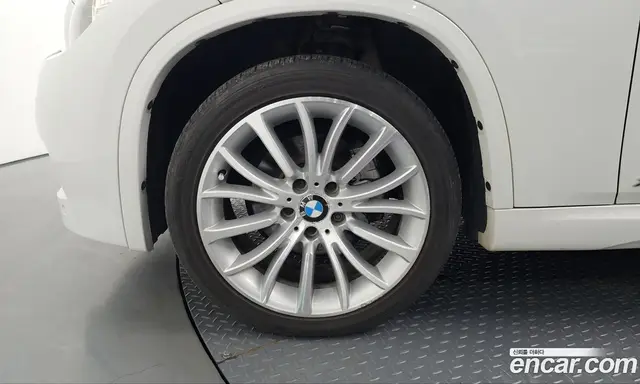 BMW X1 2013 2.0 АКПП, миниатюра 4 BMW X1 2013 2.0 АКПП, миниатюра 4