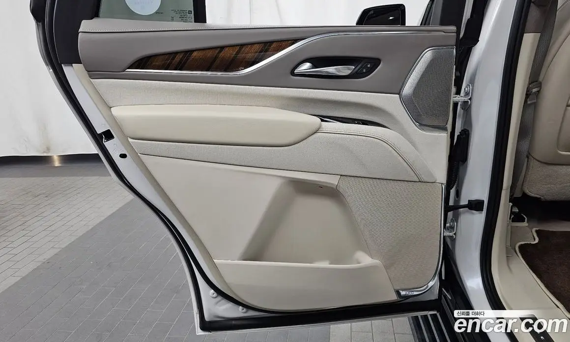 Cadillac Escalade 2021 6.2 АКПП, фото 15