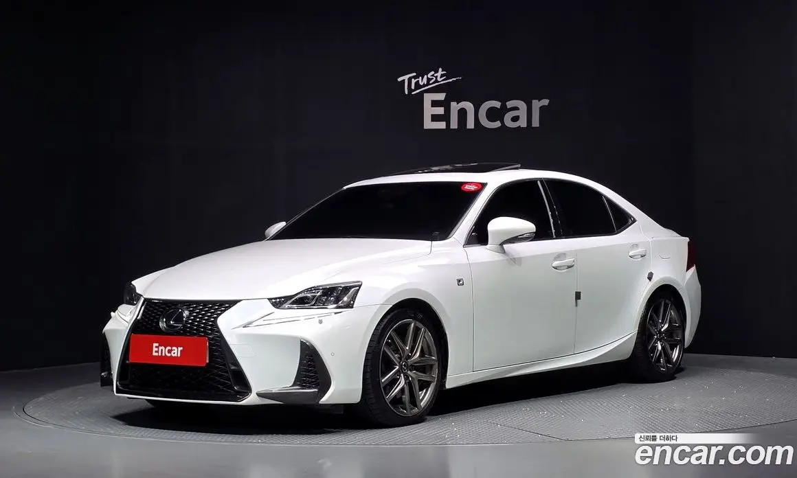 Lexus IS 2018 2.0 АКПП, фото 1 Lexus IS 2018 2.0 АКПП, фото 1