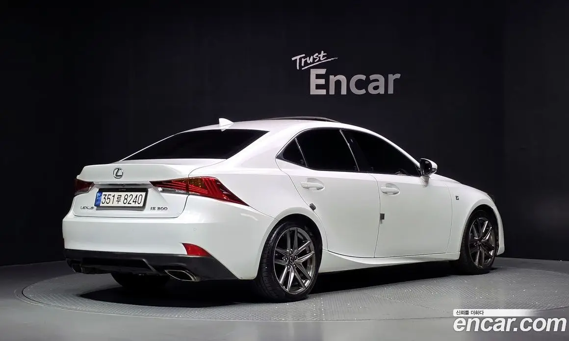 Lexus IS 2018 2.0 АКПП, фото 2 Lexus IS 2018 2.0 АКПП, фото 2