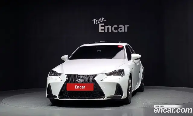 Lexus IS 2018 2.0 АКПП, миниатюра 3 Lexus IS 2018 2.0 АКПП, миниатюра 3
