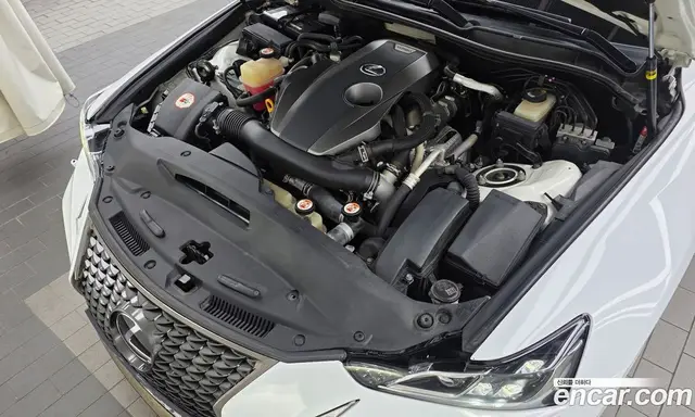 Lexus IS 2018 2.0 АКПП, миниатюра 6 Lexus IS 2018 2.0 АКПП, миниатюра 6