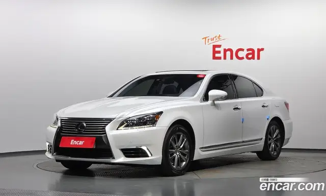 Lexus LS, 2015, 84 445 км