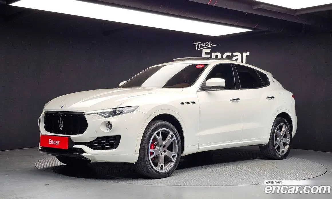 Maserati Levante 2017 3.0 АКПП, фото 1 Maserati Levante 2017 3.0 АКПП, фото 1