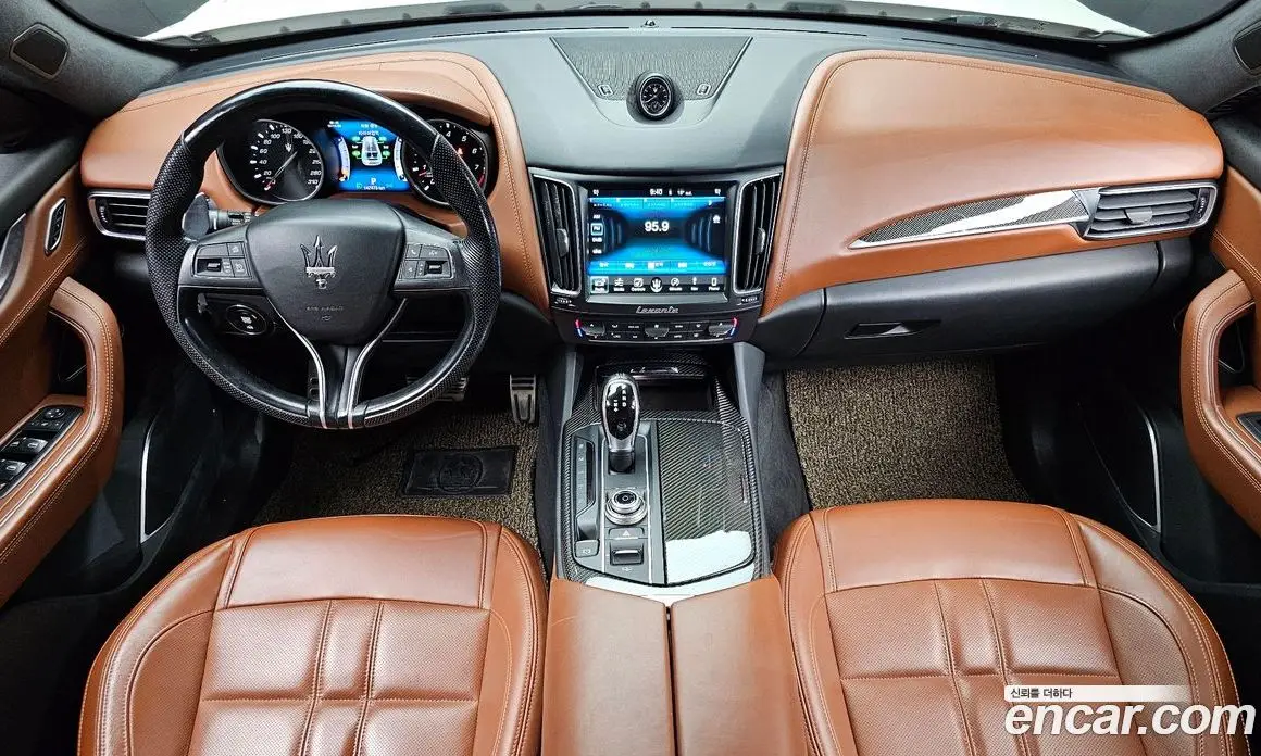 Maserati Levante 2017 3.0 АКПП, фото 7 Maserati Levante 2017 3.0 АКПП, фото 7
