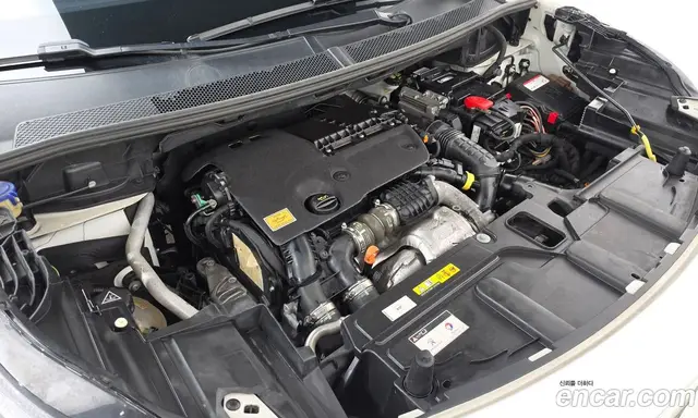 Peugeot 3008 2017 1.6 АКПП, миниатюра 5