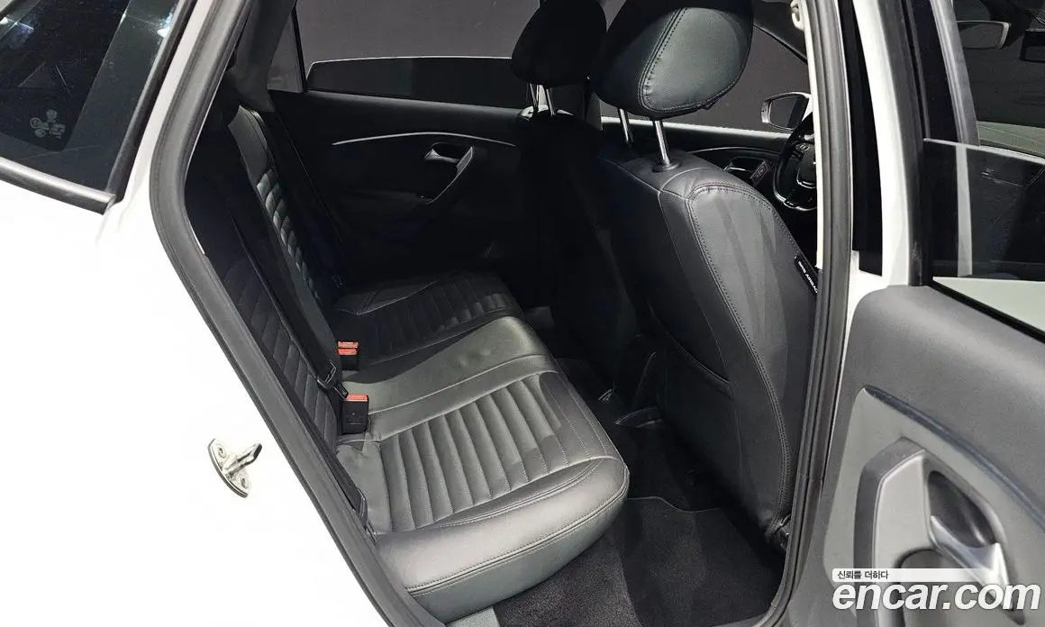 Volkswagen Polo 2016 1.4 АКПП, фото 11