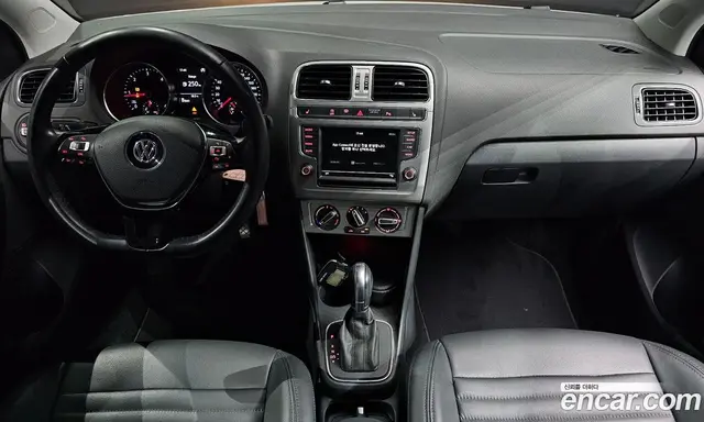 Volkswagen Polo 2016 1.4 АКПП, миниатюра 7