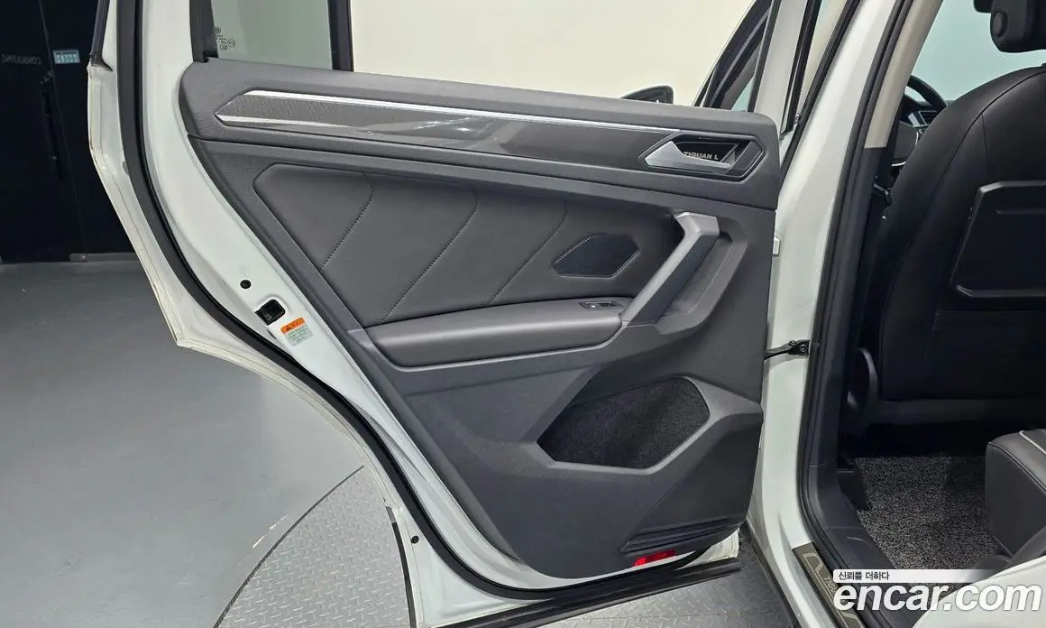 Volkswagen Tiguan 2020 2.0 АКПП, фото 14