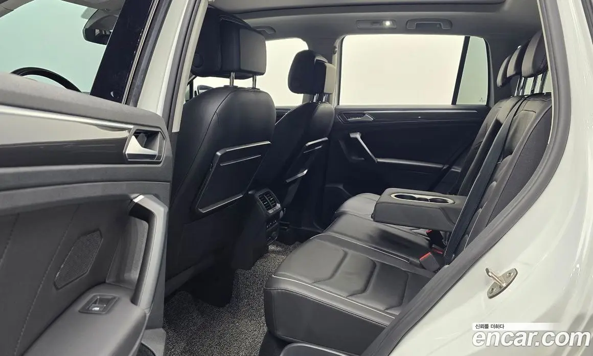 Volkswagen Tiguan 2020 2.0 АКПП, фото 17