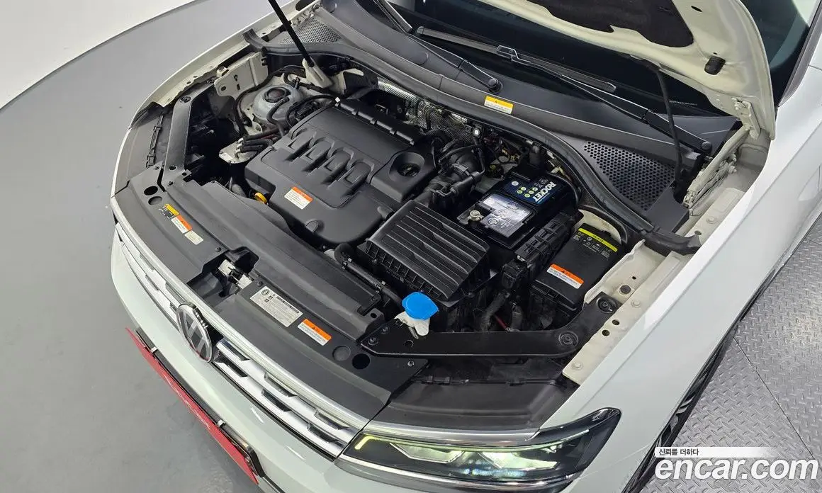 Volkswagen Tiguan 2020 2.0 АКПП, фото 5