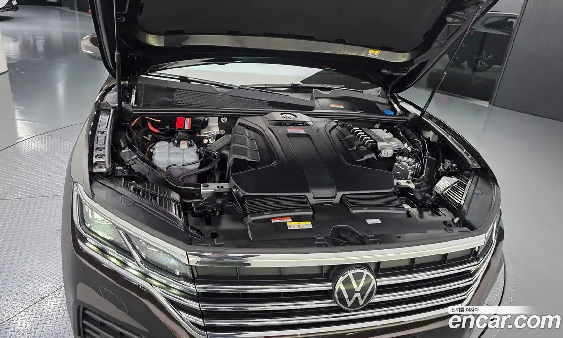 Volkswagen Touareg 2023 3.0 АКПП, фото 5