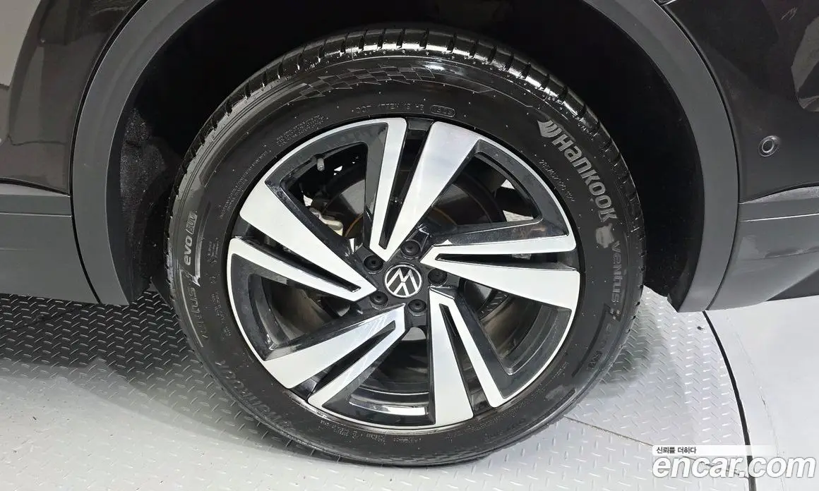 Volkswagen Touareg 2023 3.0 АКПП, фото 6