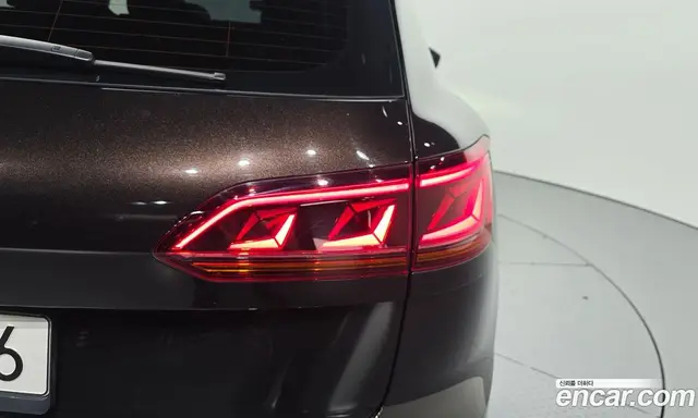 Volkswagen Touareg 2023 3.0 АКПП, миниатюра 8