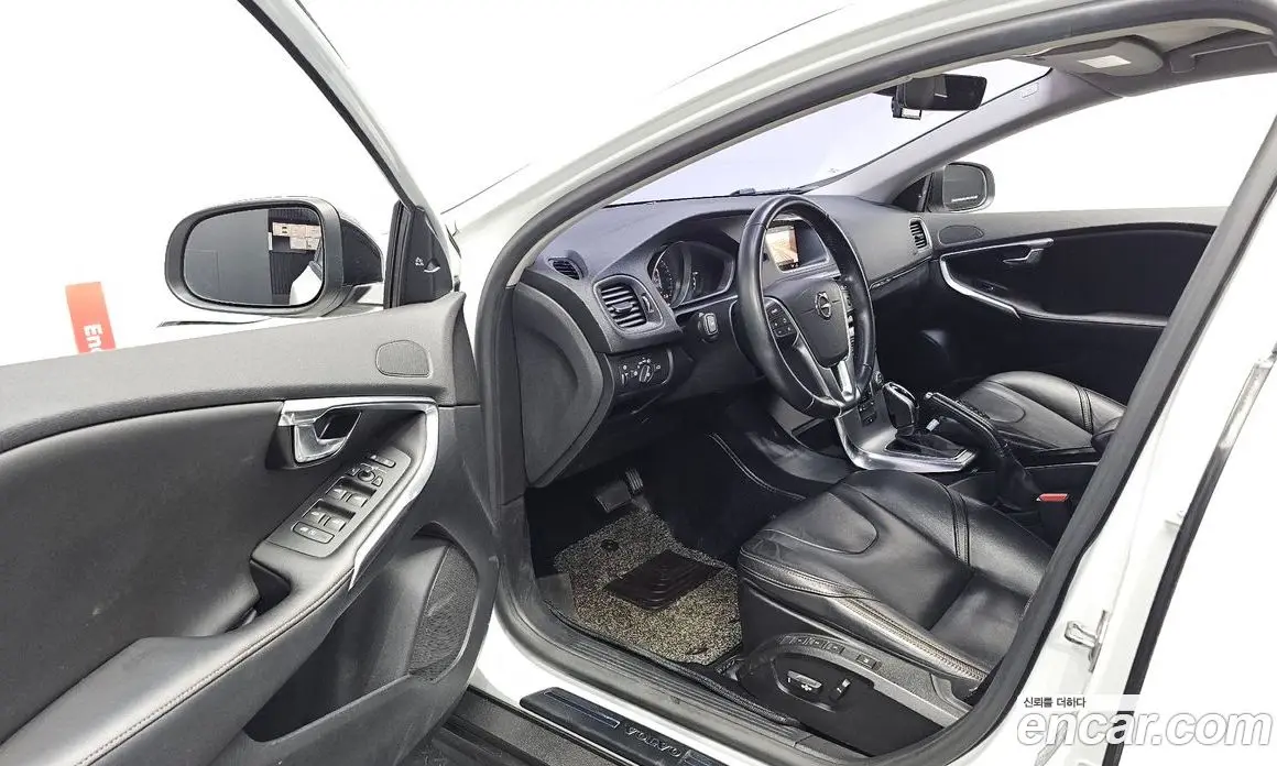 Volvo V40 2017 2.0 АКПП, фото 12
