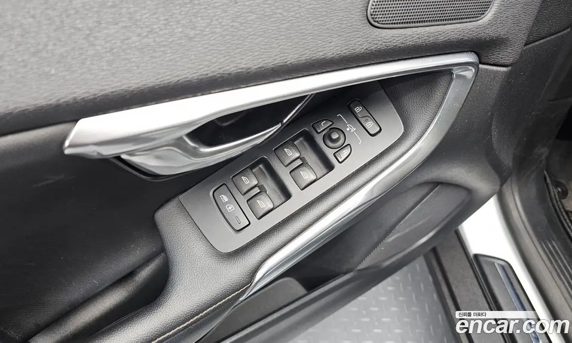 Volvo V40 2017 2.0 АКПП, фото 18