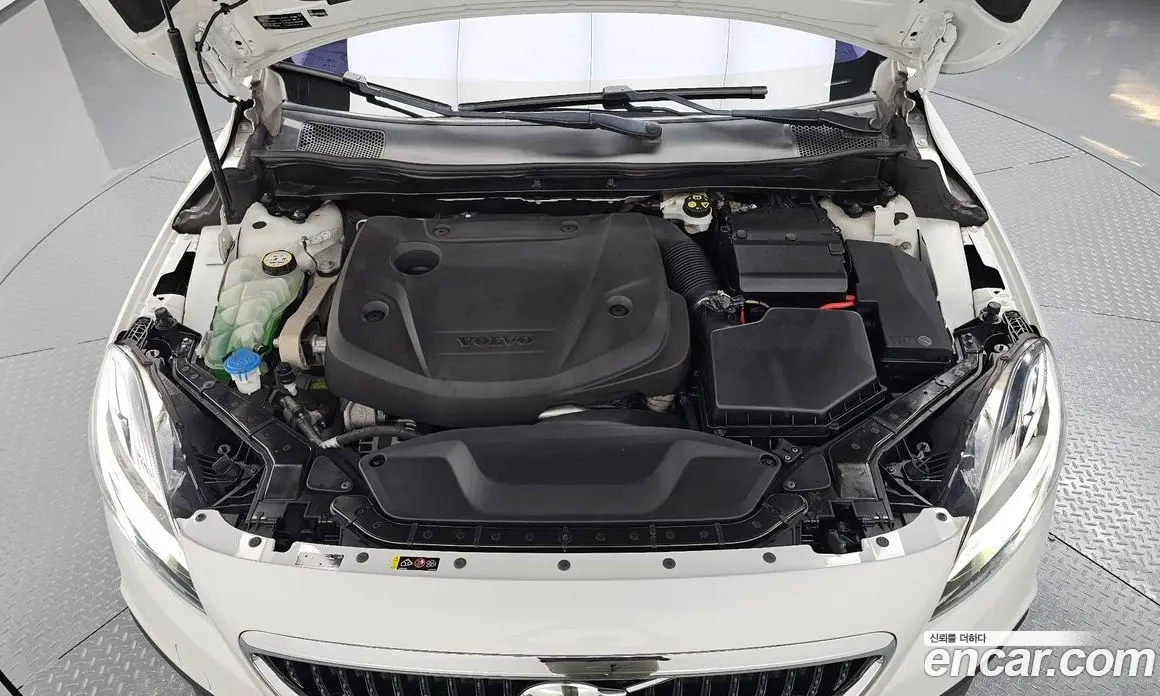Volvo V40 2017 2.0 АКПП, фото 5