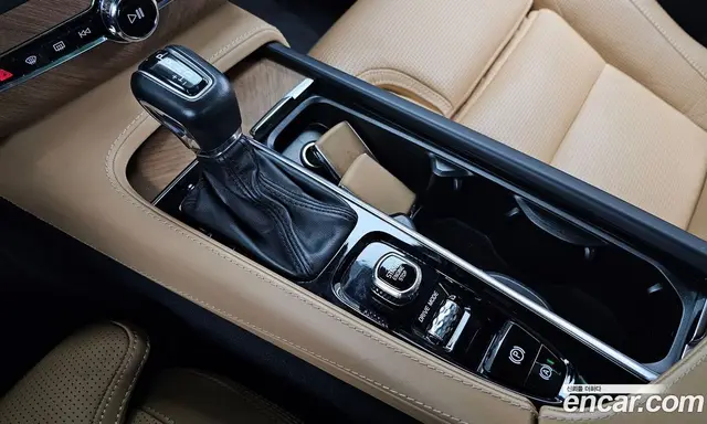 Volvo XC90 2018 2.0 АКПП, миниатюра 9