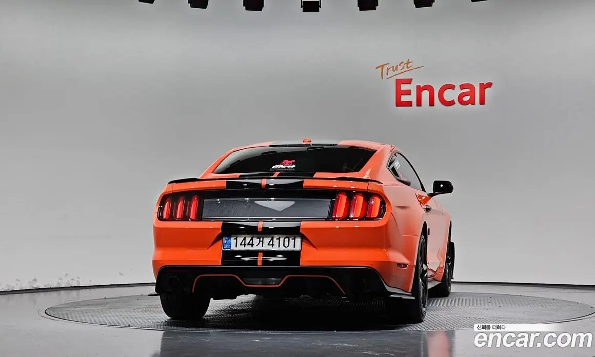 Ford Mustang 2017 2.3 АКПП, фото 4