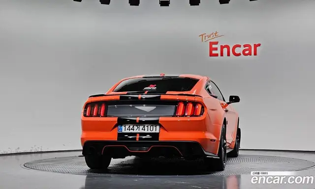 Ford Mustang 2017 2.3 АКПП, миниатюра 4