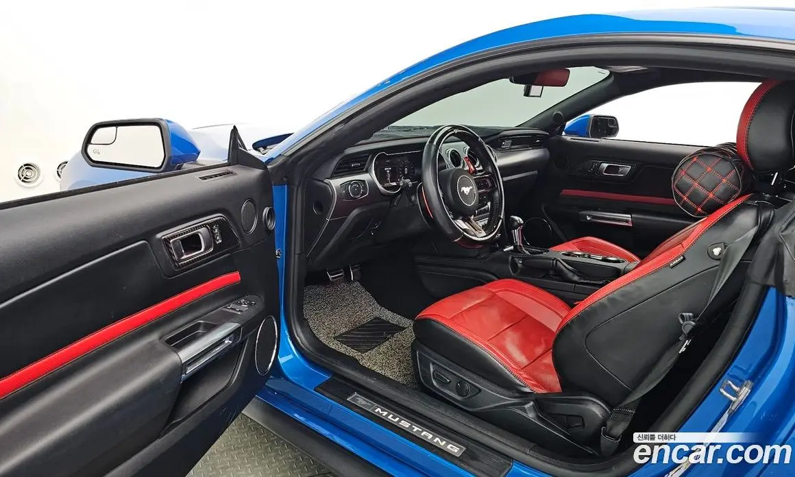 Ford Mustang 2020 2.3 АКПП, фото 13