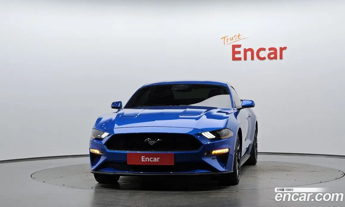 Ford Mustang 2020 2.3 АКПП, фото 3