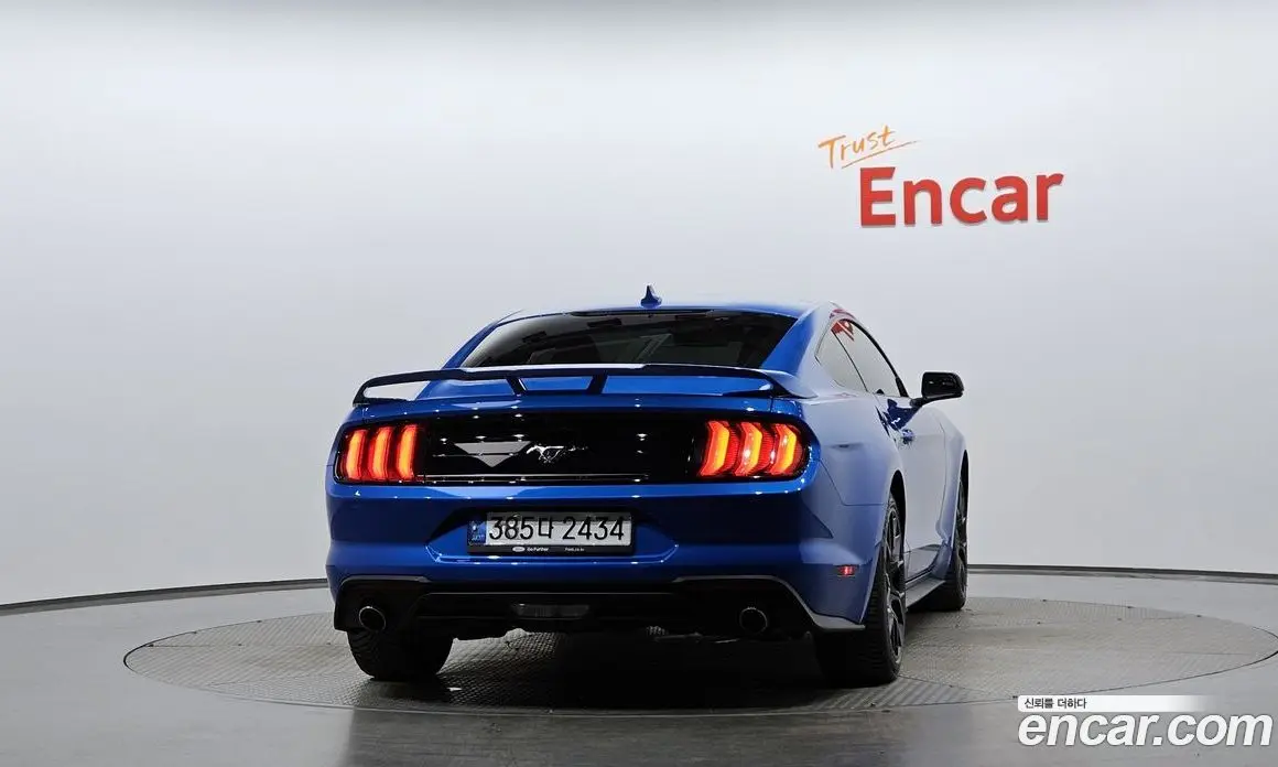 Ford Mustang 2020 2.3 АКПП, фото 4