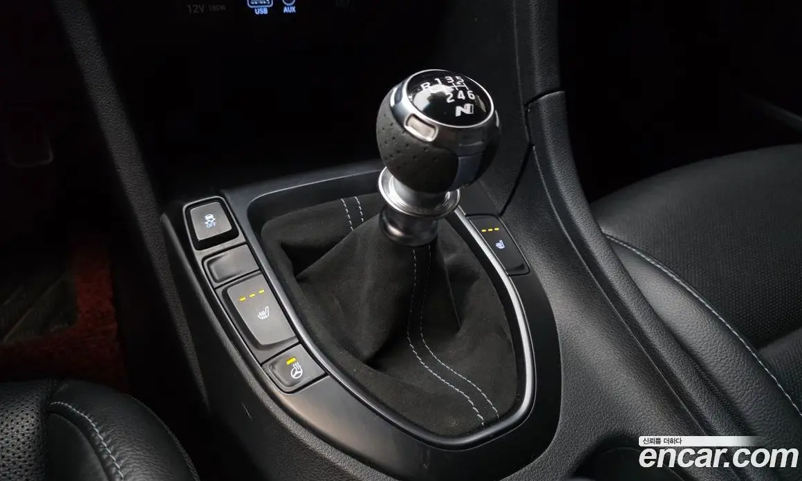 Hyundai Veloster 2019 2.0 МКПП, фото 9