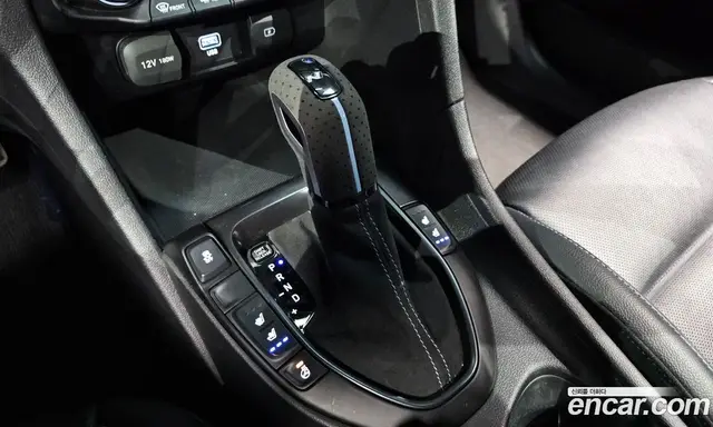 Hyundai Veloster 2022 2.0 АКПП, миниатюра 12