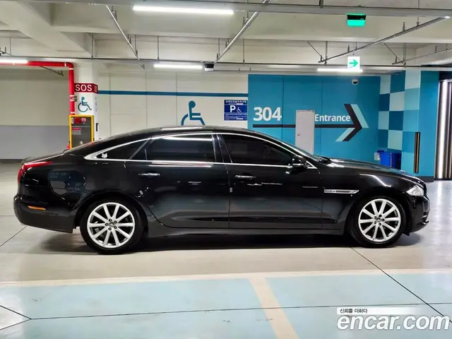 Jaguar XJ 2011 3.0 АКПП, миниатюра 8
