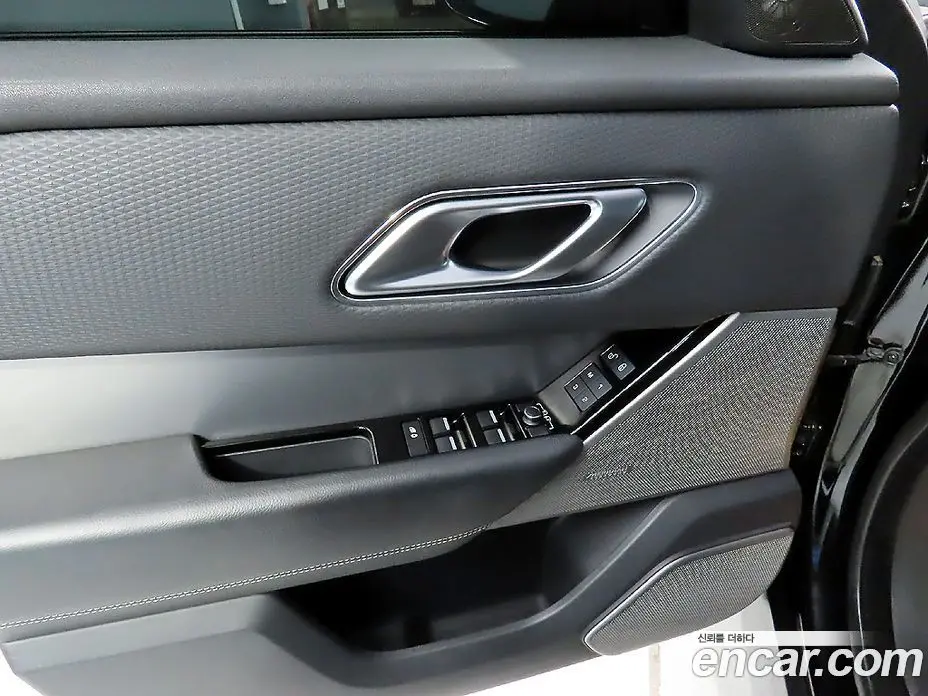 Land Rover Range Rover Velar 2019 2.0 АКПП, фото 12